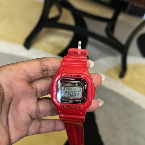 Casio G Shock watch in excellent condition - Picture 4 of 12